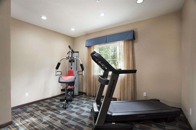 Surestay Plus Hotel By Best Western Owasso Tulsa North Экстерьер фото